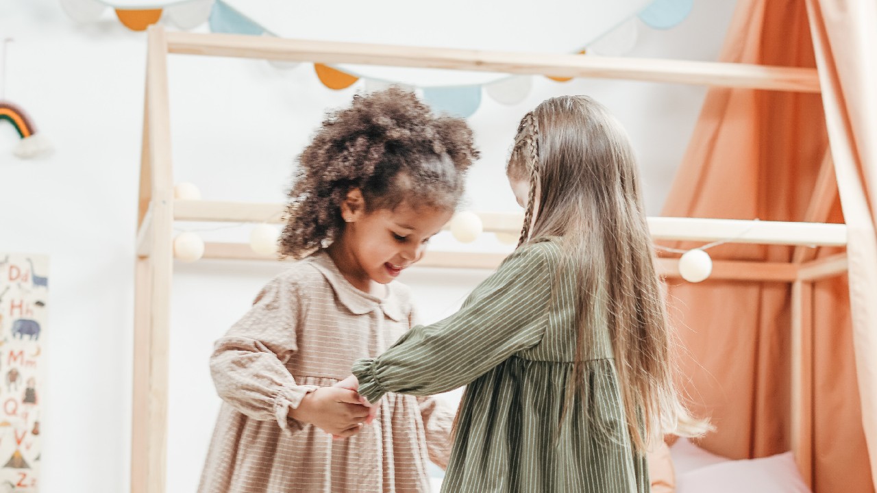 ninos pueden escuchar reggaeton