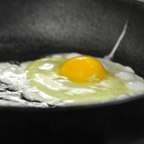 truco para que el huevo no se pegue en la sartén