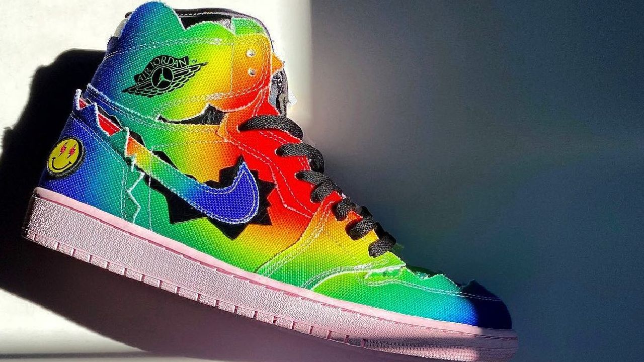 j balvin regala sneakers a nino