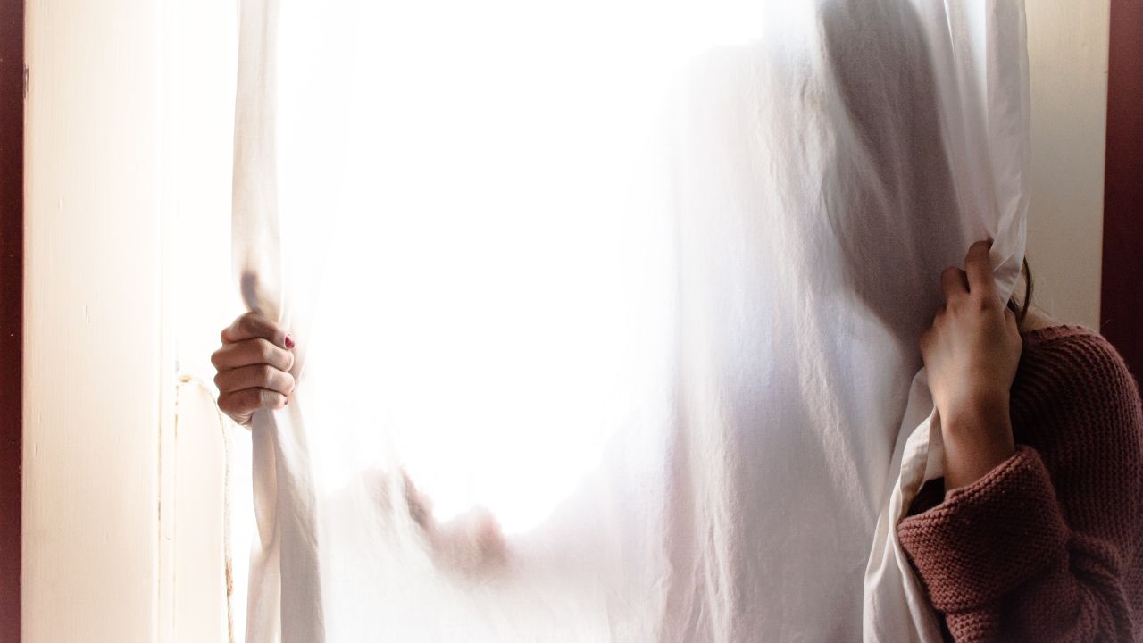 lavar cortinas de la cocina