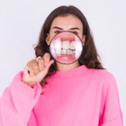 Manchas blancas en los dientes