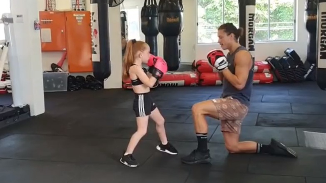 A que edad se puede comenzar a ir al gimnasio