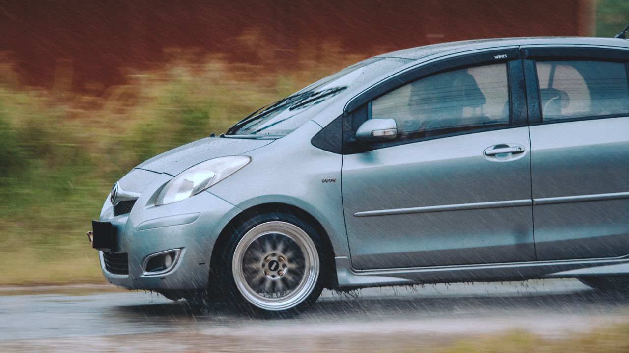 lavaste tu carro y llovió