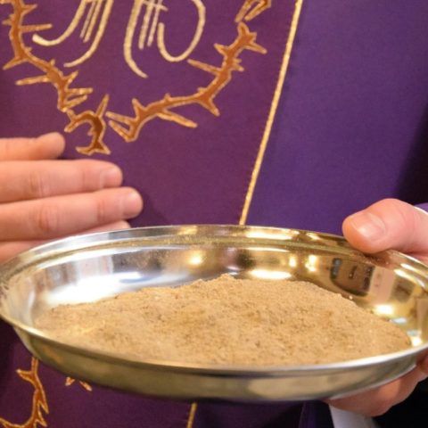 miércoles de ceniza cómo hacer ceniza