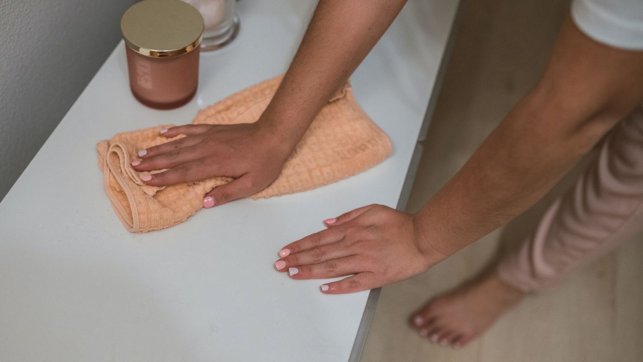 repelente de polvo casero para muebles