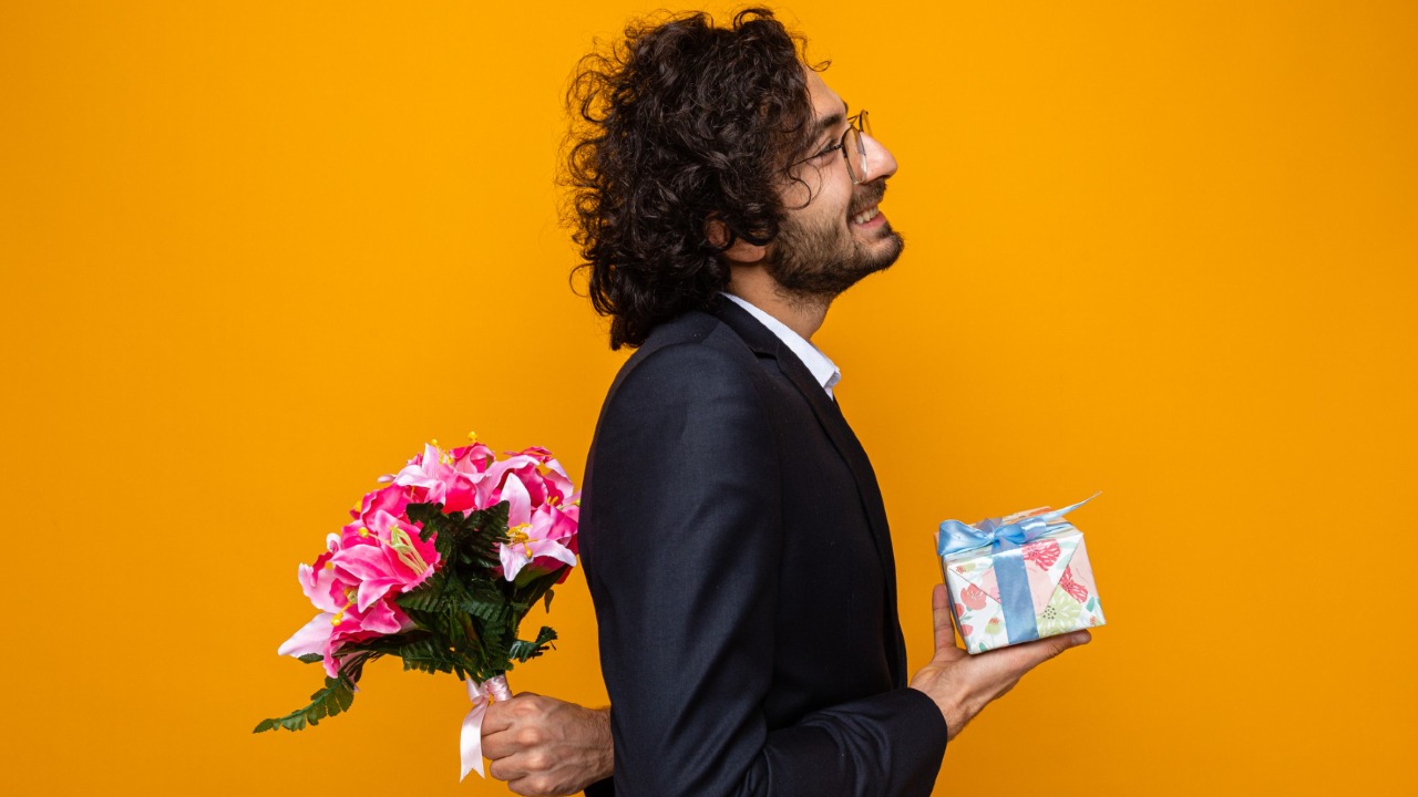 acciones de los hombres para apoyar a las mujeres