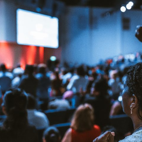 como distinguir farsante de espiritualidad