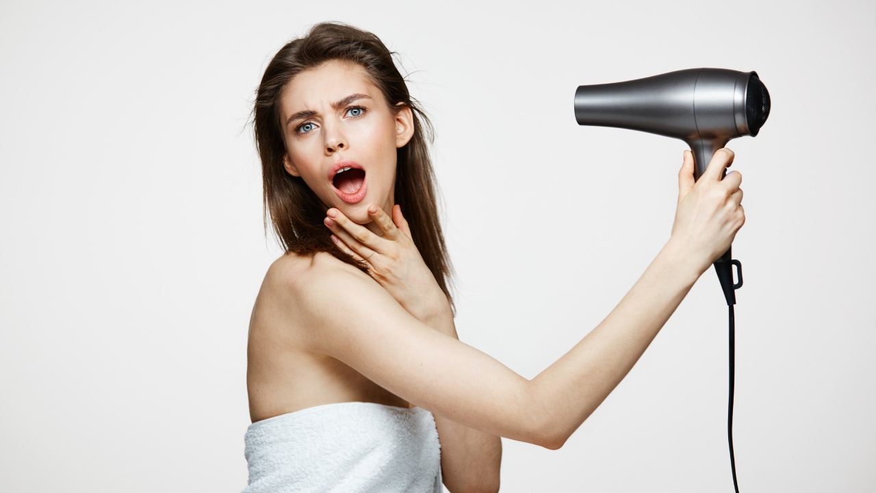 convertir una secadora de cabello en aspiradora