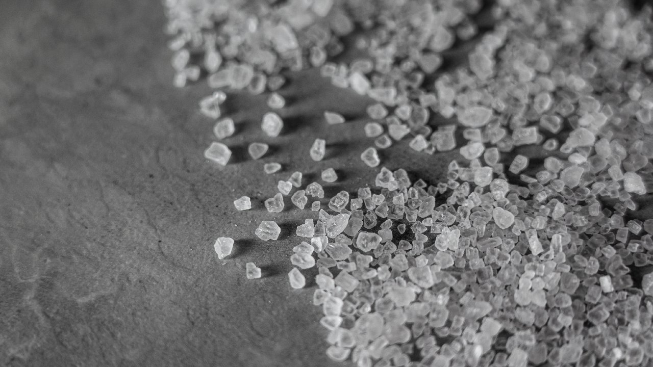 como limpiar plancha con sal