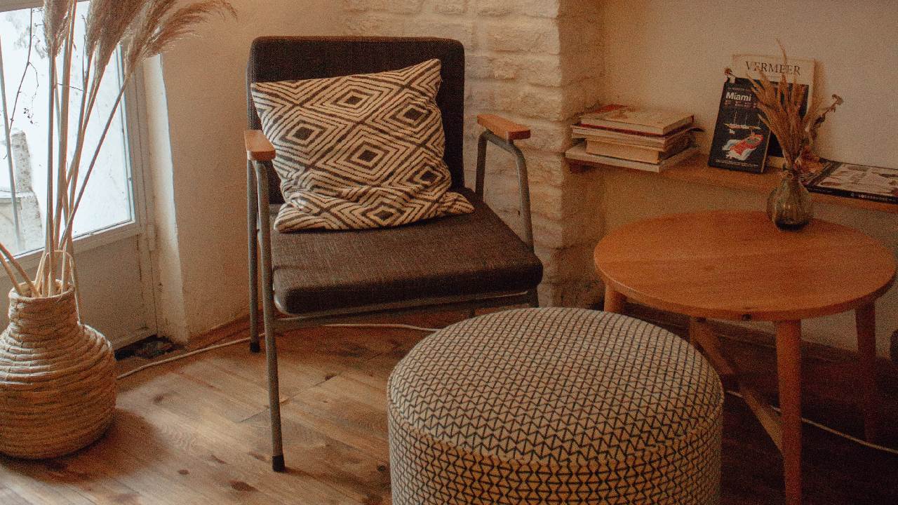 como eliminar manchas agua madera