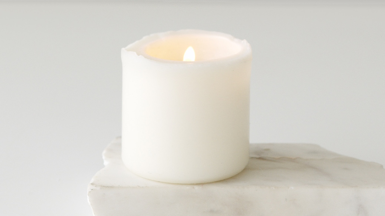 hechizo casero con vela para que te escriba