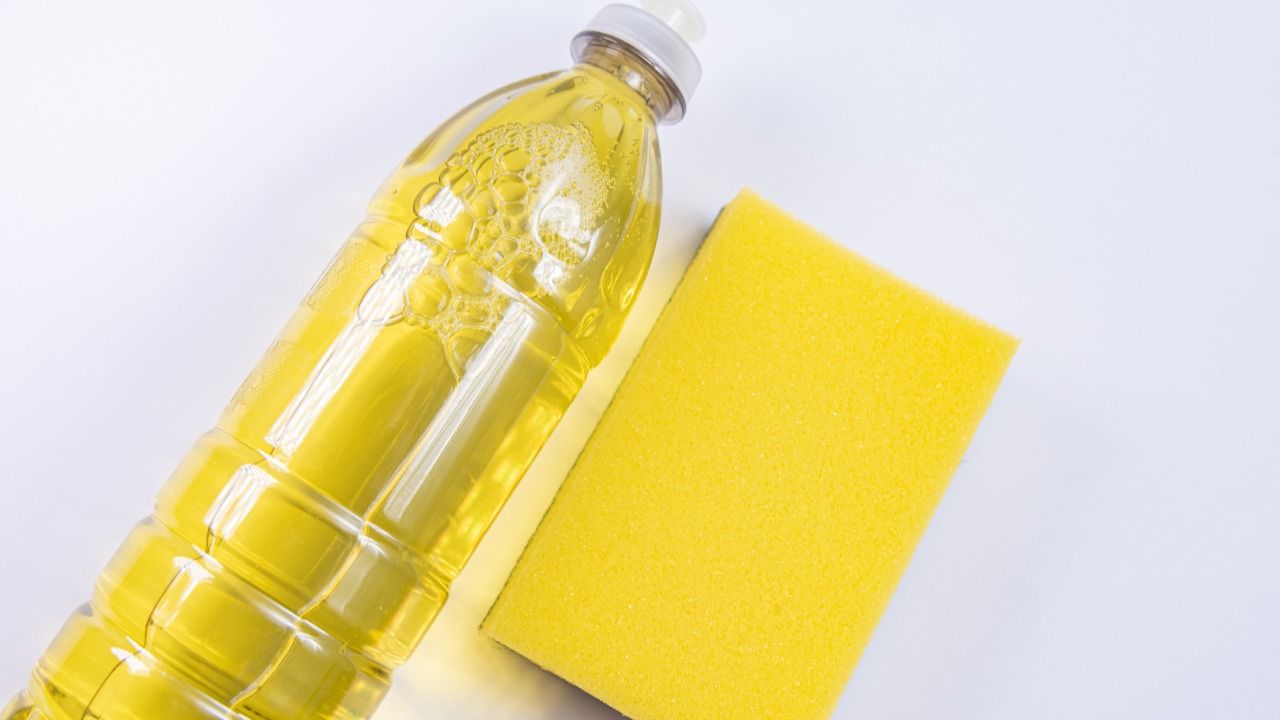 jabón para trastes con vinagre y sal