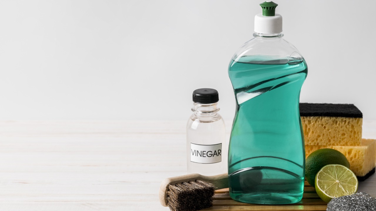 jabón para trastes con vinagre y sal