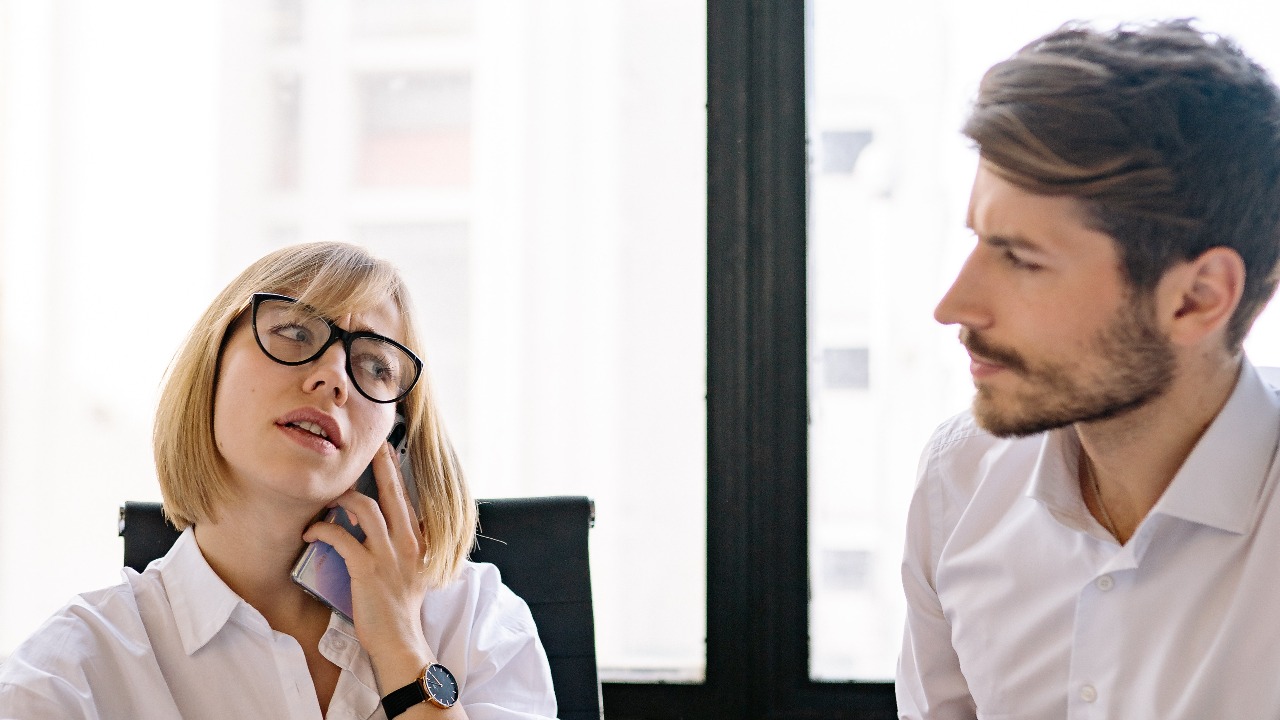 como saber si es un mansplainer