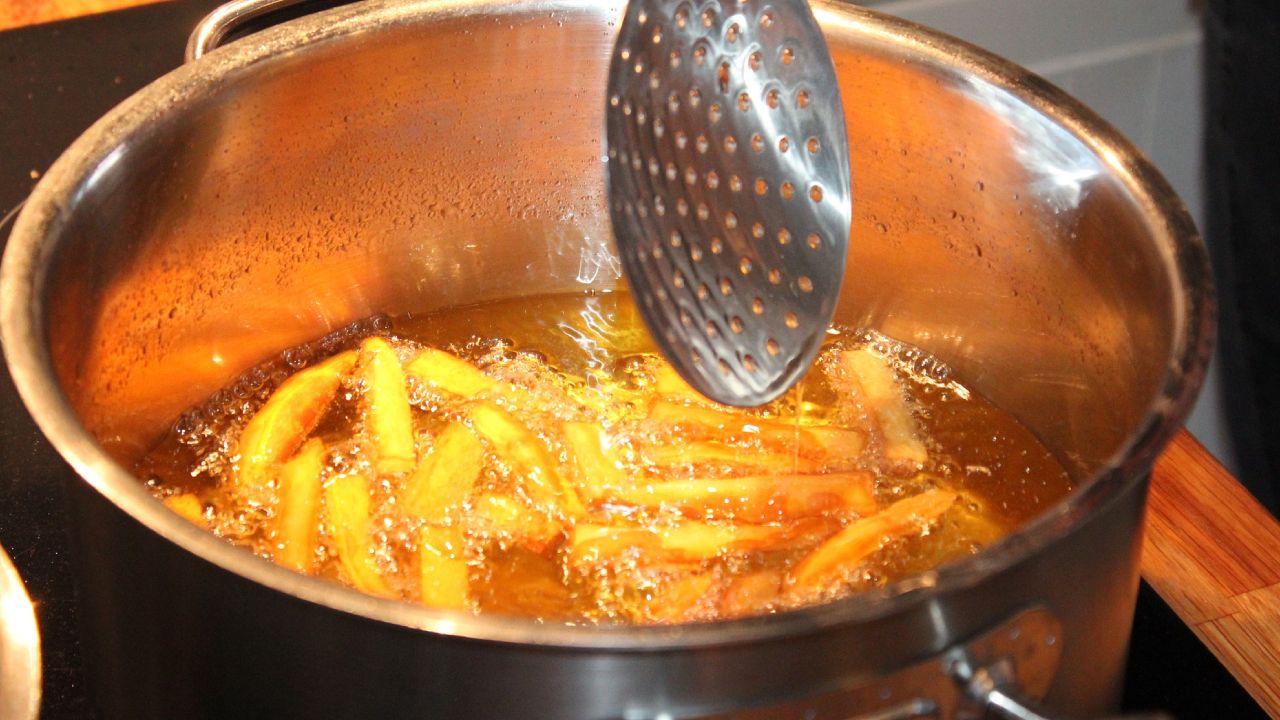 riesgos al cocinar con el mismo aceite