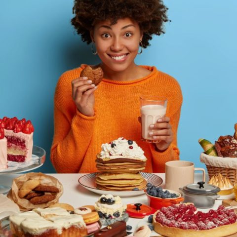 síntomas de que estás comiendo mucha azúcar