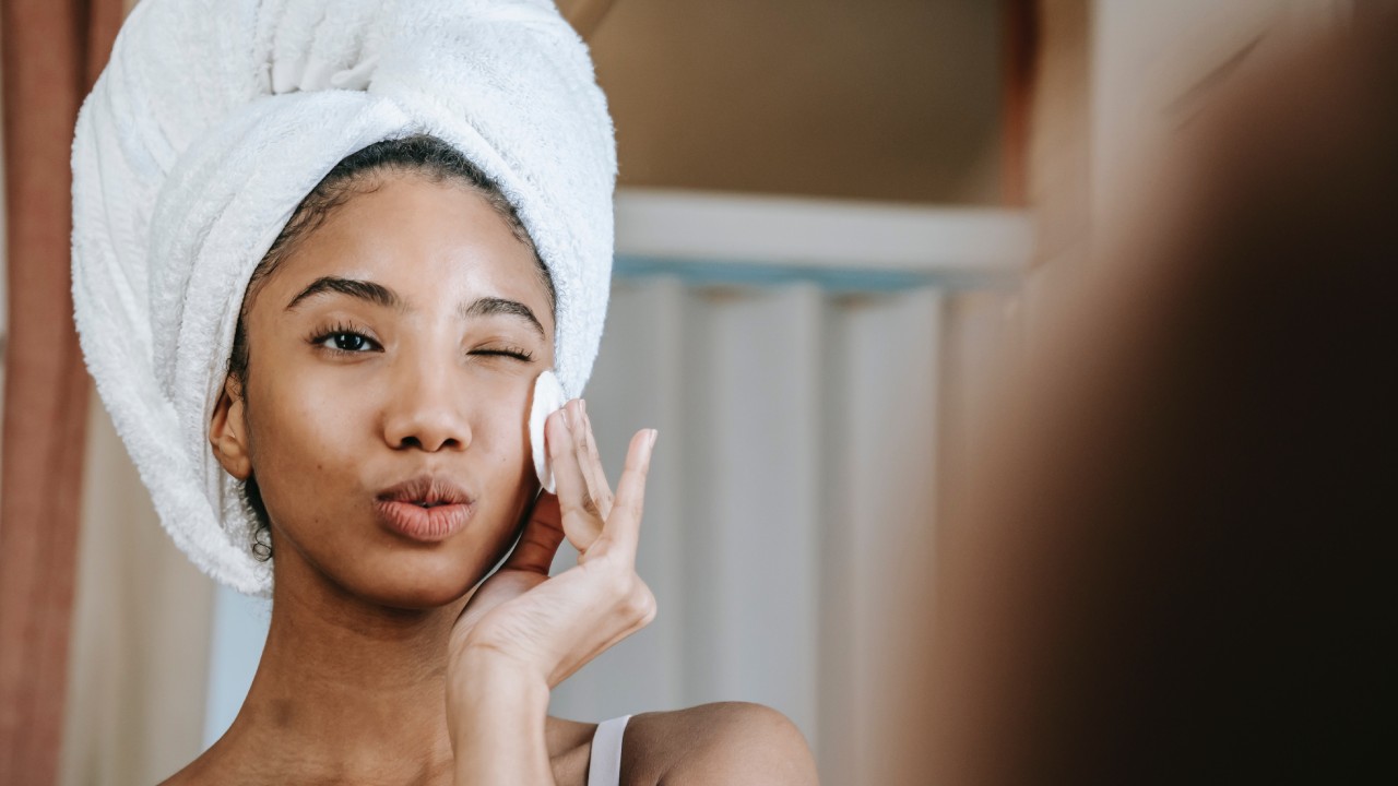 tónico con clavo y anís para combatir arrugas