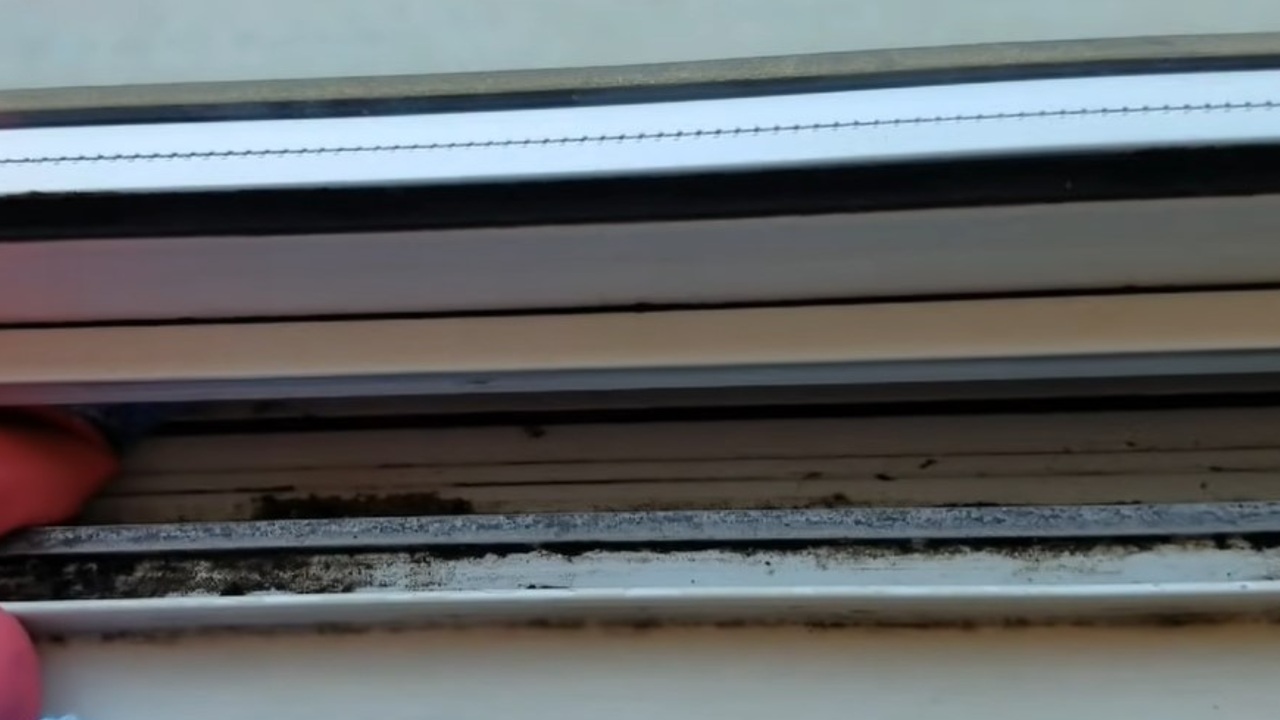 limpiar rieles de ventanas