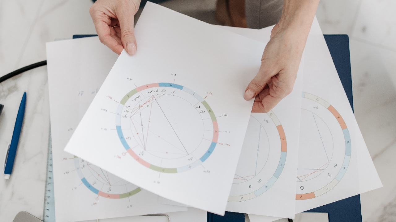 horoscopos mhoni vidente 13 de abril 2022 sagitario