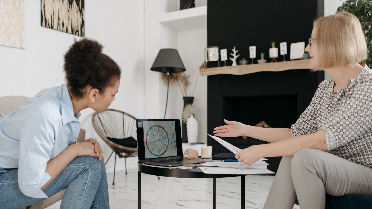 horoscopos mhoni vidente 18 de abril 2022 aries