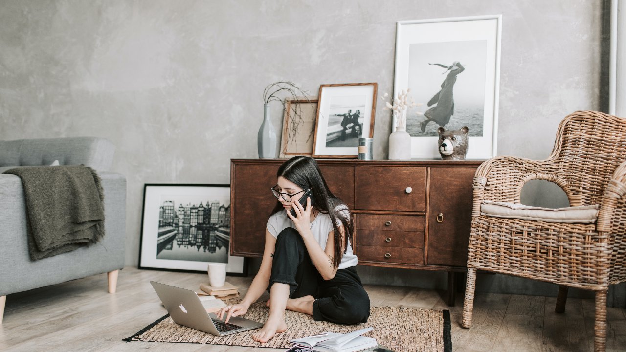 por que voz es diferente en mensaje de whatsapp