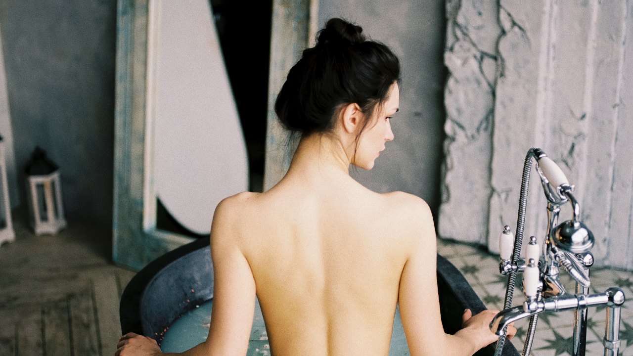 como hacer limpia de aura