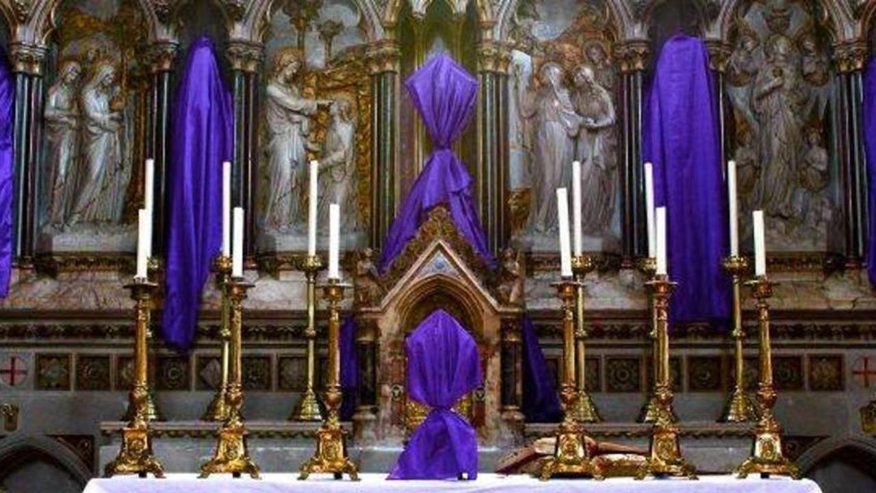 por que en las iglesias se cubren los santos