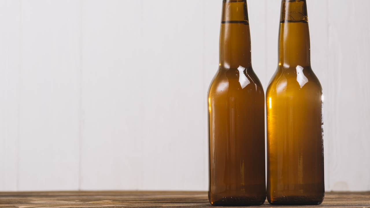 quitarle estampado serigrafía a botella de vidrio