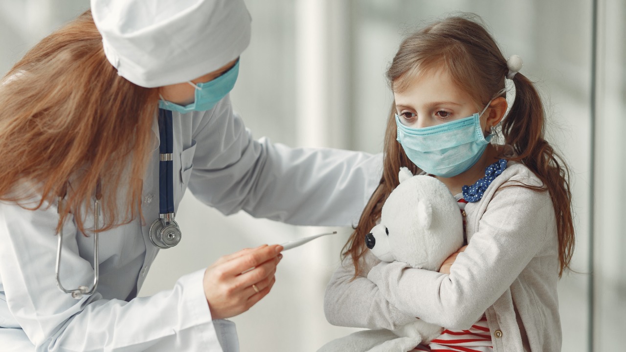 síntomas de hepatitis aguda infantil