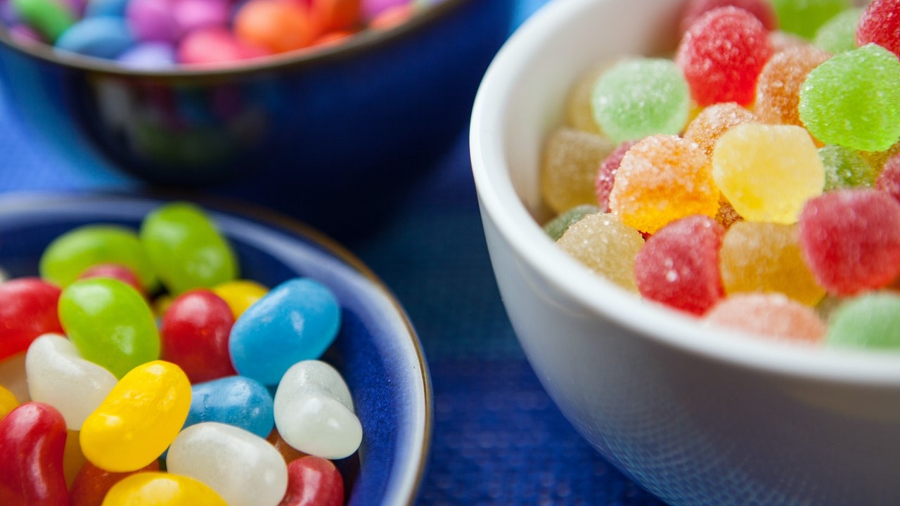 ulces de las marcas Skittles, Salvavidas y Life Savers