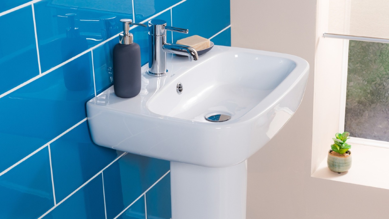 como limpiar lavabos de ceramica