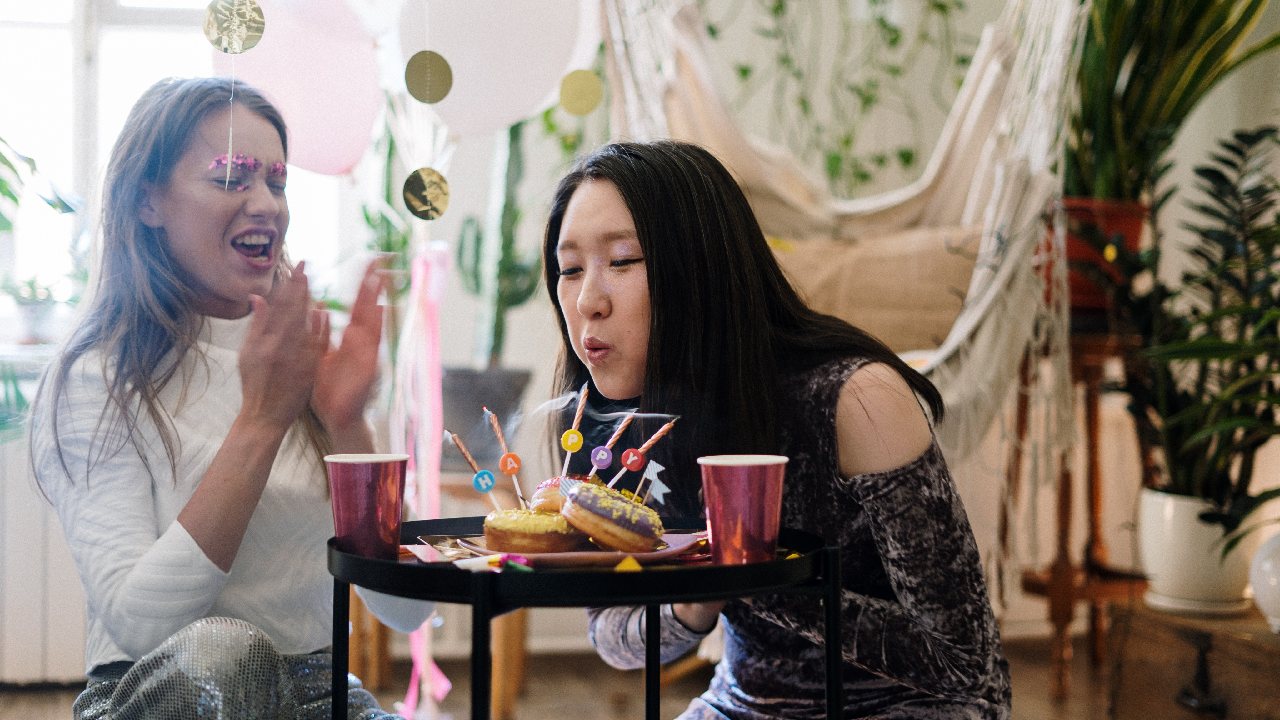 por que nunca apagar velas soplando