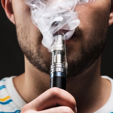 Por qué prohibieron los vapeadores
