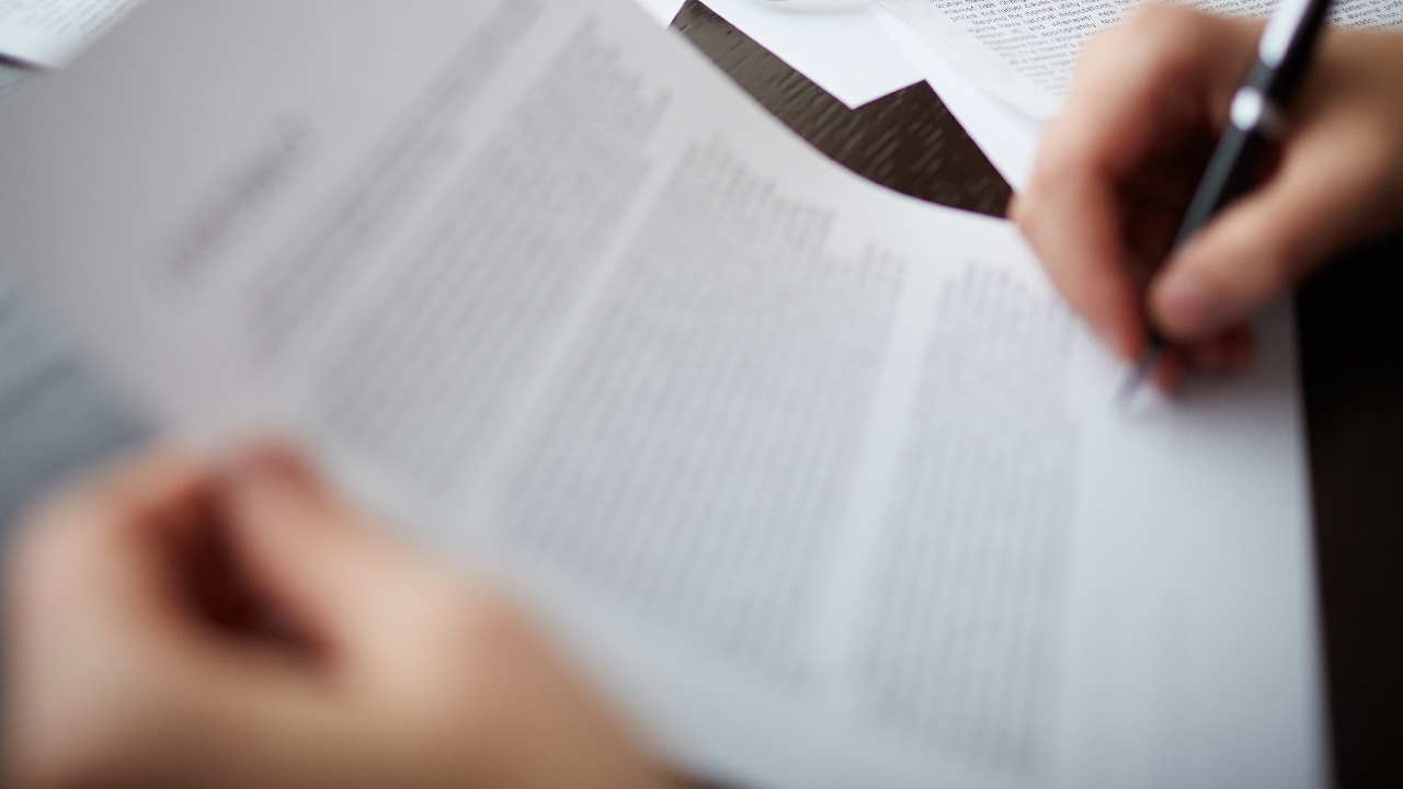 puedes poner puesto afuera de tu casa