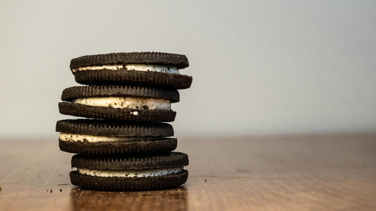 el relleno de las galletas se pega a un solo lado