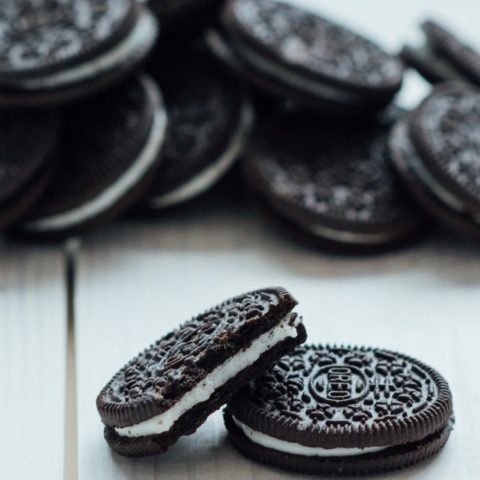 el relleno de las galletas se pega a un solo lado