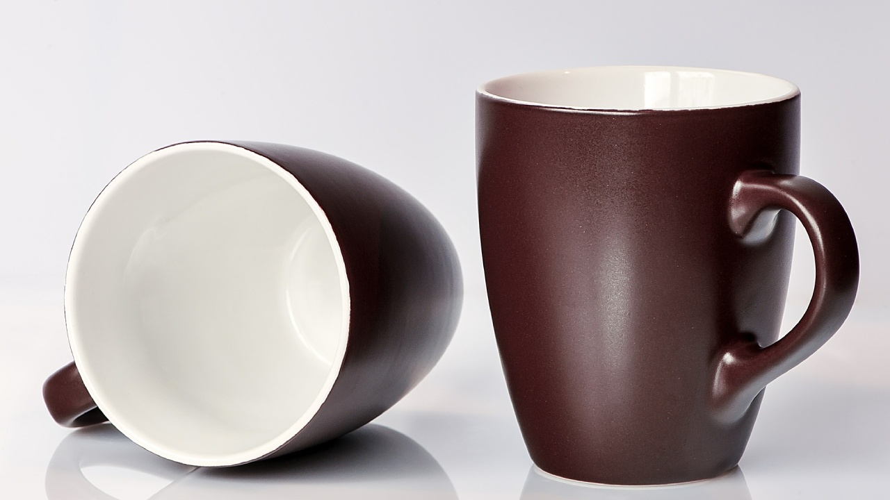 maicena para quitar manchas de tazas blancas