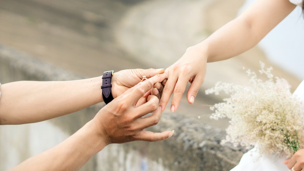 ritual para que te den el anillo