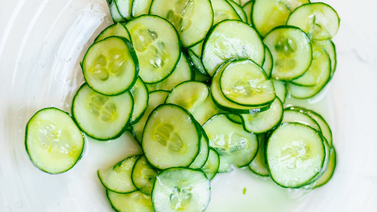 como eliminar cucarachas de la cocina con pepino