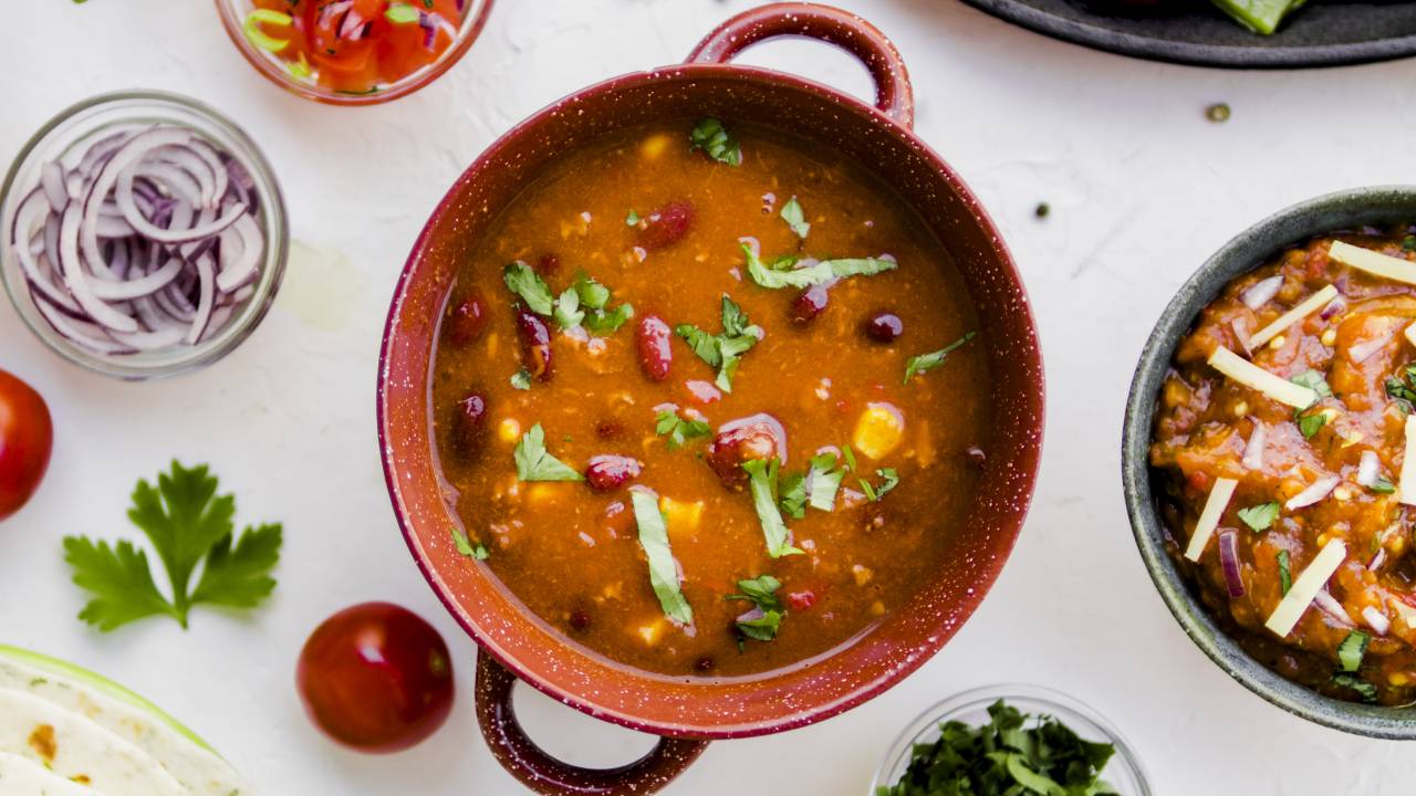 Diferencia entre frijoles puercos y frijoles charros