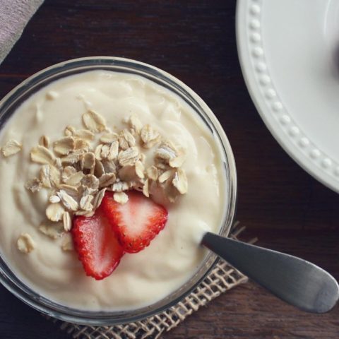 prepara yogurt casero sin búlgaros