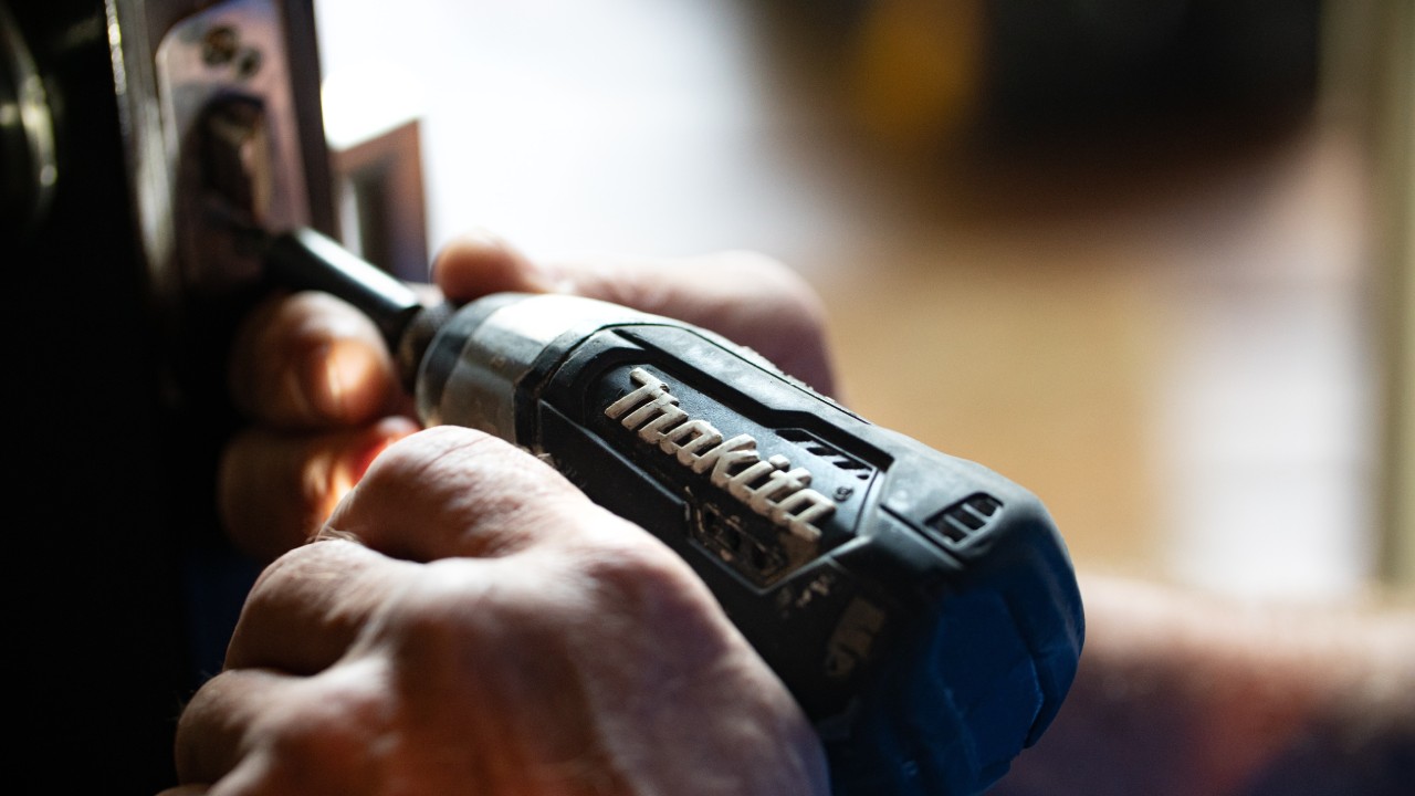 quién debe pagar las reparaciones en un lugar rentado