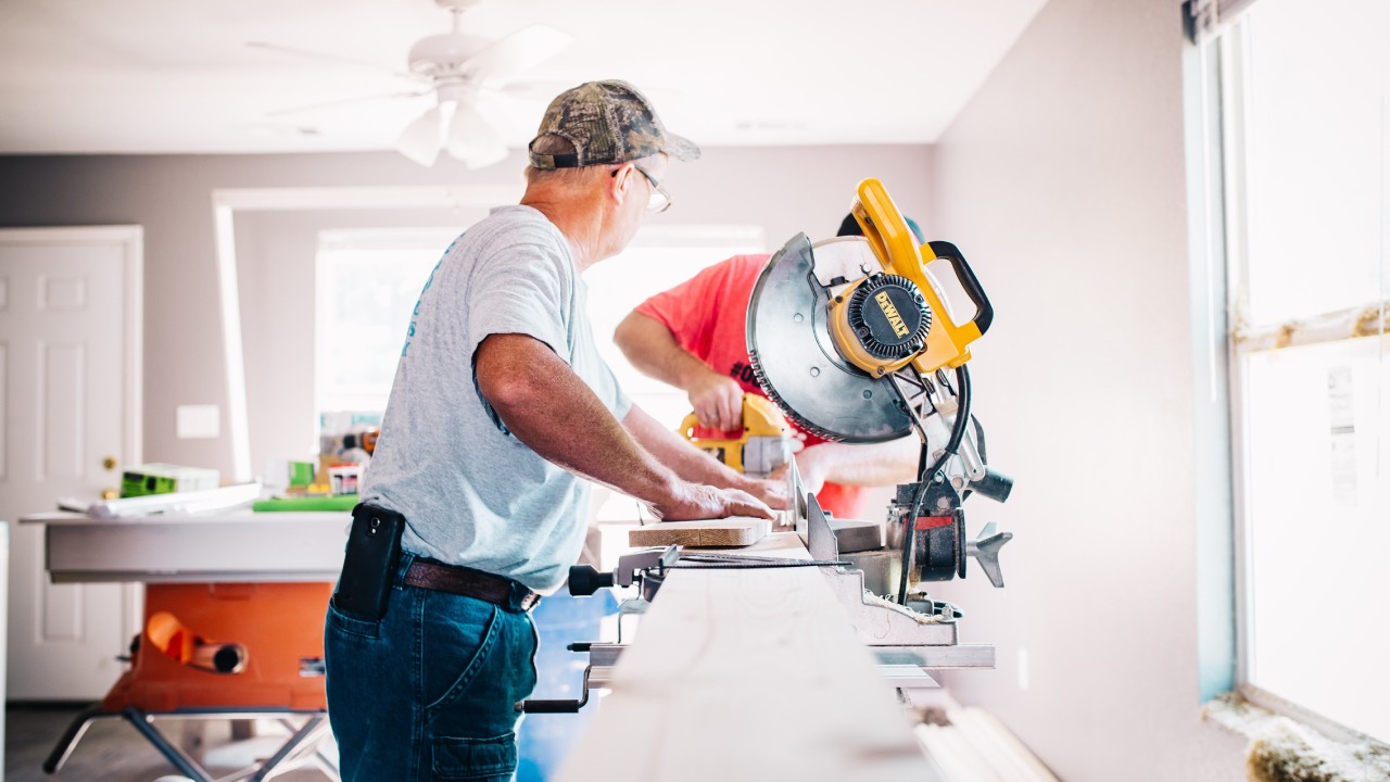 quién debe pagar las reparaciones en un lugar rentado