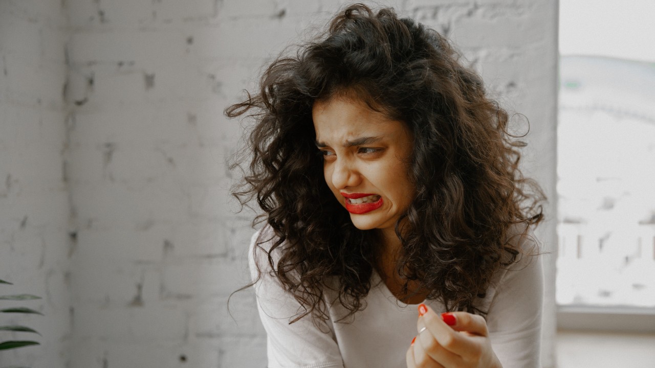 trampa con jabón para pulgas