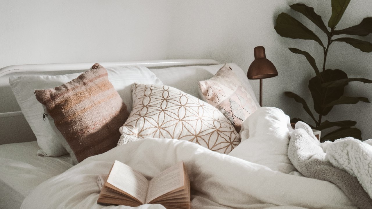 como desmanchar almohadas