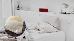como eliminar olor sudor almohadas