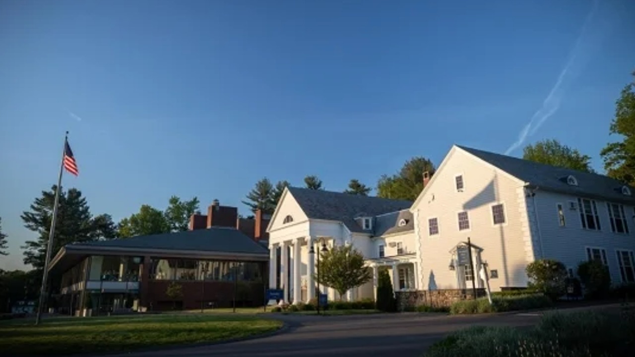 exclusivo y lujoso internado Danna Hall School,