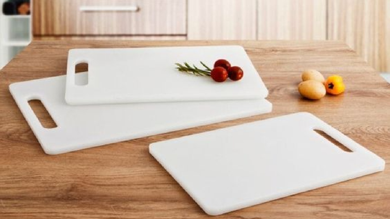 como lavar tabla para picar de plastico