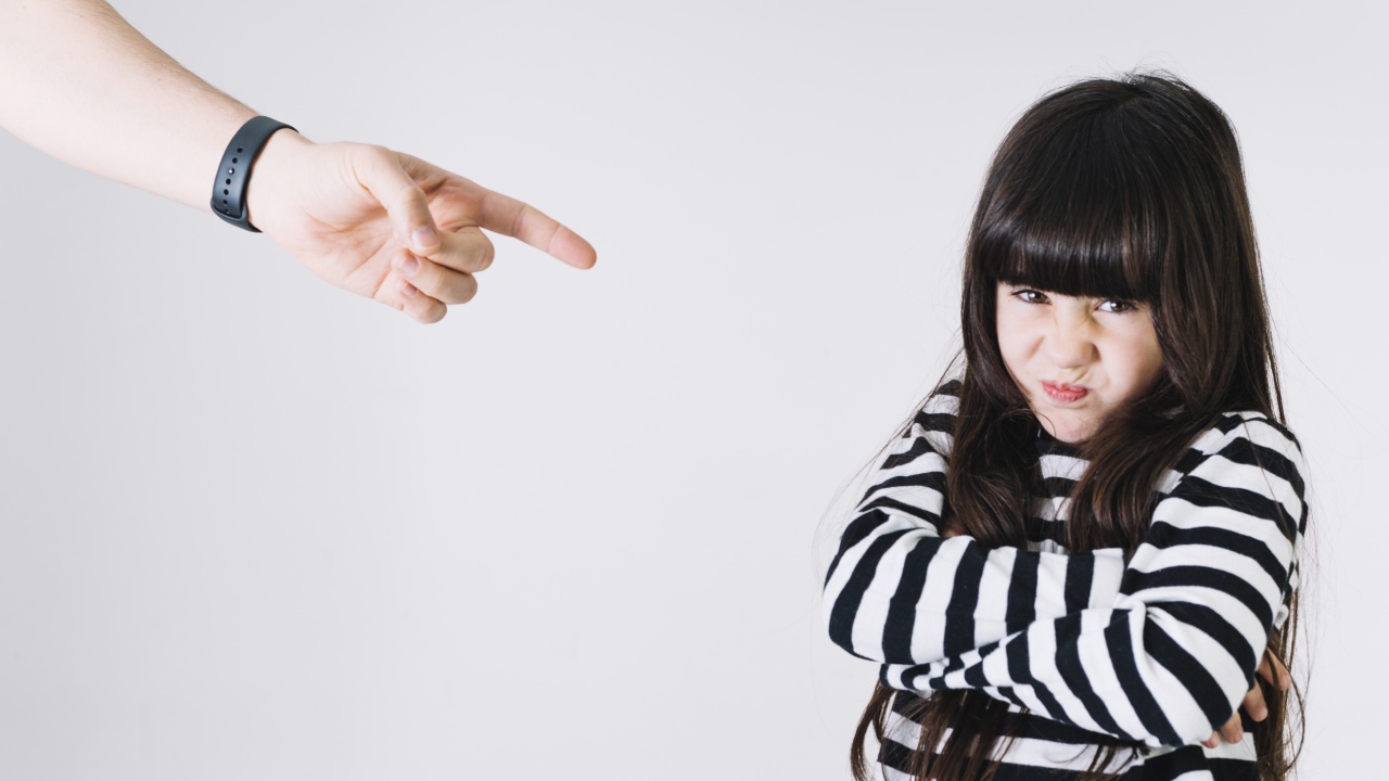 Escuela permite castigar con nalgadas