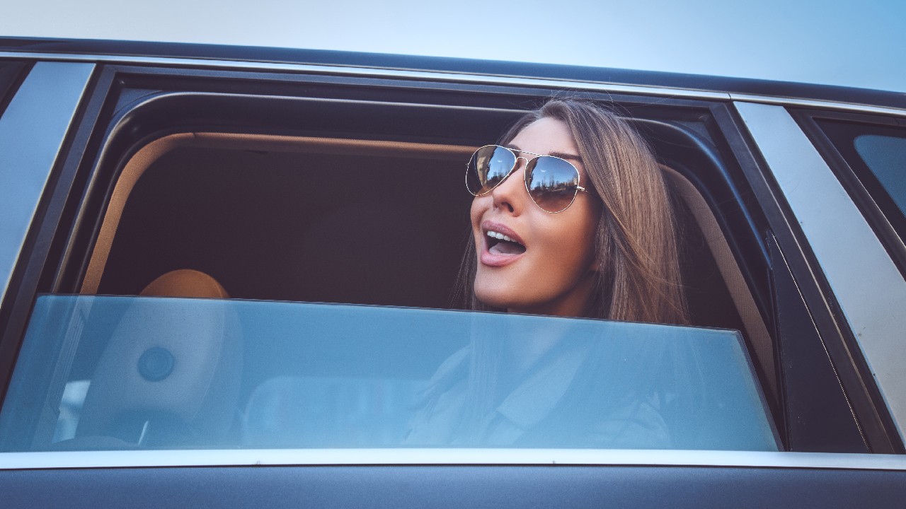 ventanilla auto no sube